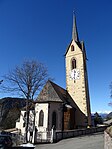 Pfarrkirche St. Valentin mit Friedhof in Gummer