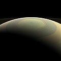 "Il polo nord di Saturno", coi reali colori, nel 2013[13].