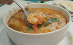 Tom yum goong, sup udang Thailand