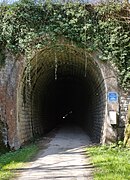 Tunnel de Rimont long de 829 m dorénavant emprunté par la voie verte et éclairé au besoin.