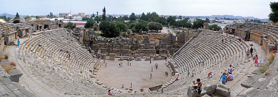 Панорама античного театра в Мире Ликийской