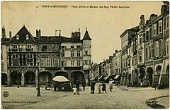 PONT-A-MOUSSON. - Place Duroc et Maison des Sept Péchés Capitaux