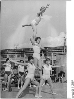 Bundesarchiv Bild 183-74500-0098, Rostock, Ostseewoche, Fischereifest