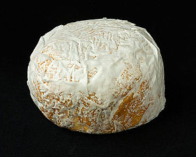 Red Hawk cheese, uncut