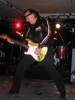 Dick Dale Middle East May 2005.jpg