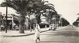 Vue du boulevard Charles-de-Gaulle en 1956.