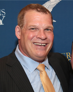 Glenn Jacobs & Cliff Maloney (35617397504) (cropped).png