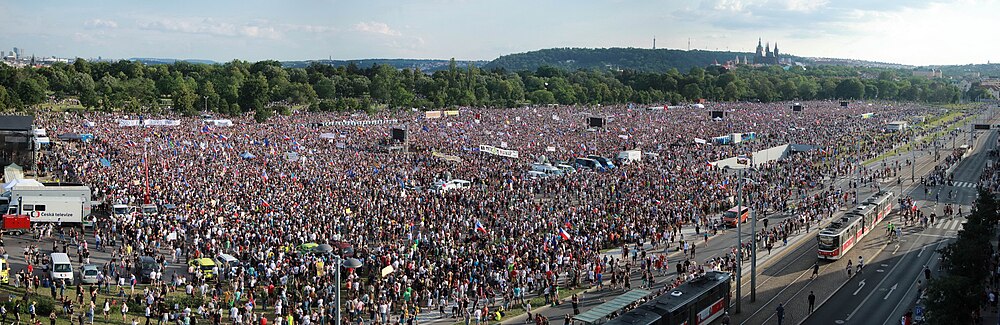 Panoramatická fotografie demonstrace