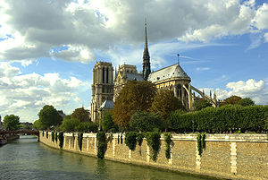 Notre Dame de Paris and the Seine river França...