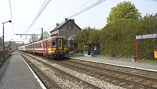 Train à quai (2008).