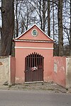 Overview_of_chapel_of_saint_Barbara_in_Polická_street_in_Jemnice,_Třebíč_District.jpg