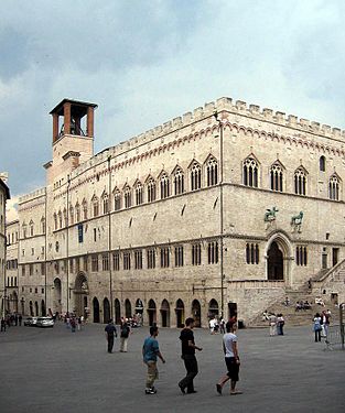 Peruĝo: kunvenejo de la urbestraro (Palazzo dei Priori), 1293–1297