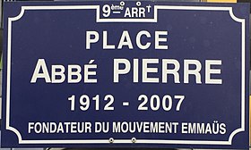 Voir la plaque.