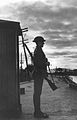 Un soldat gardant le canal, 1939.