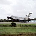 Landing op Kennedy Space Center op 17 december 2001