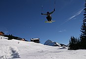 Ski cross skiër in Damüls