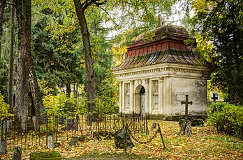 La chapelle Teller, construite en 1794, à Tartu (Estonie). (définition réelle 3 020 × 2 000)