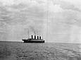 Una de las últimas fotografías del Titanic alejándose de la costa irlandesa.