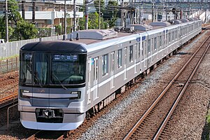 Электропоезд Tokyo Metro 13000 серии[англ.]