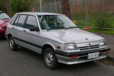 400px-1988_Holden_Barina_%28ML%29_5-door_hatchback_%282015-07-14%29_01.jpg