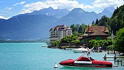 A francia Alpok az Annecy-tó felől