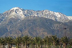 Cucamonga Peak de Victoria Gardens.jpg