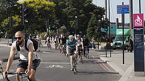 Cycleway 6 runs between Elephant & Castle and Kentish Town, passing through the City of London between Blackfriars and Farringdon. Cycle superhighway cs6.jpg