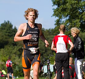 Evert Scheltinga beim Triathlon in Veenendaal (2013)