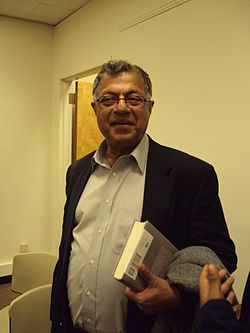 Girish Karnad en Universitato Cornell en Oktobro 2009.