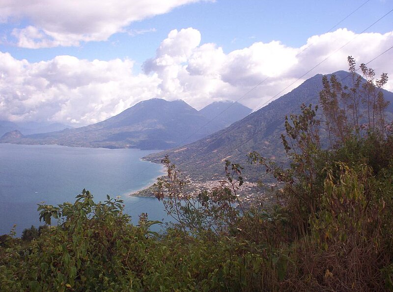 El lago Atitlán, invadido. - Foro Clima, Naturaleza, Ecologia y Medio Ambiente