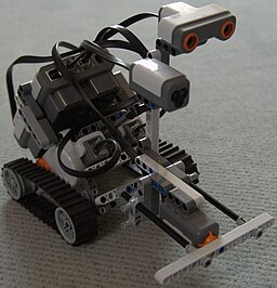 Lego Mindstorms NXT 2.0 Roboter- Ansicht links