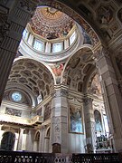 Interior del crucero, con la cúpula