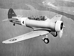 Североамериканский NJ-1 в полете 1938.jpeg
