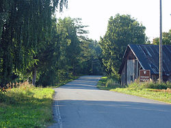 Hämeen härkätiehen kuuluvaa yhdystien 2855 osuutta Rengossa.