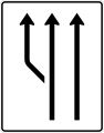 541-11 Aufweitungstafel; Darstellung ohne Gegenverkehr: zwei vorhandene und ein zusätzlicher Fahrstreifen links in Fahrtrichtung