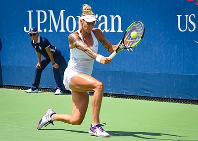 Slika:2017 US Open Tennis - Qualifying Rounds - Viktoriya Tomova (BUL) def. Polona Hercog (SLO) (36916572131).jpg