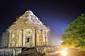 Fotografija z dolgo osvetlitvijo čudovitega sončnega templja, Konark, Odišha, ponoči.