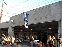 Entrée de la gare.