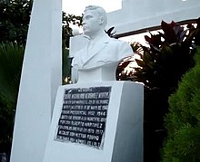 A bust of Maximiliano Hernandez Martinez in San Matias, La Libertad Busto del general marinez en san matias la libertad.jpg