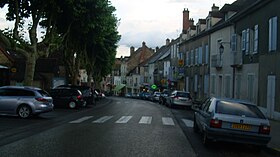 Une des rues principale du centre du village.