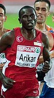Titelverteidiger Polat Kemboi Arıkan hier auf dem vierten Platz