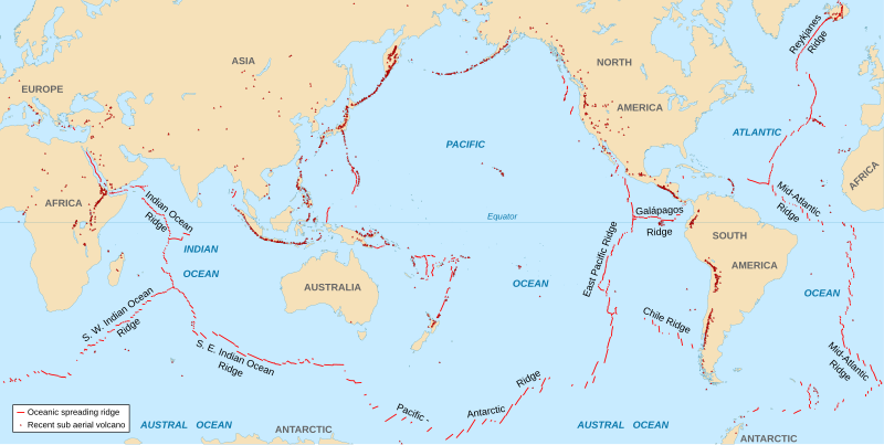 File:Spreading ridges volcanoes map-en.svg