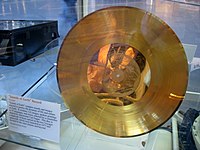 A copy of the record on display at the Udvar-Hazy Center in Washington Dulles International Airport Voyager Sounds of Earth record - Udvar-Hazy Center.JPG
