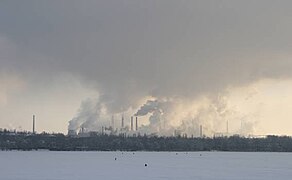 Novolipetskin metallikombinaatin tehdas Voronežjoen äärellä.