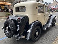 Une Citroën Rosalie.