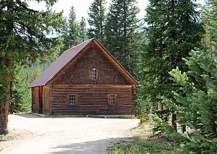 Log office building in Colorado State Forest.
