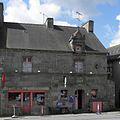 Maison face à l'église Saint-Sauveur