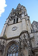 圣马丁教堂（法语：Église Saint-Martin d'Harfleur）主楼