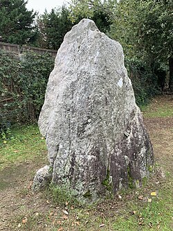 Image illustrative de l’article Menhir des Pierres Couchées