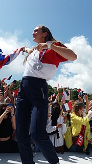 Vignette pour Claire Bové